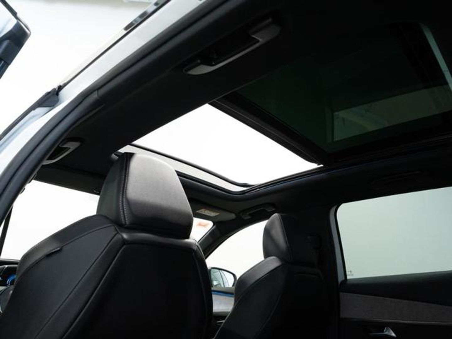 Peugeot 3008 Hybrid 225 GT e-EAT8 165 kW (225 CV)