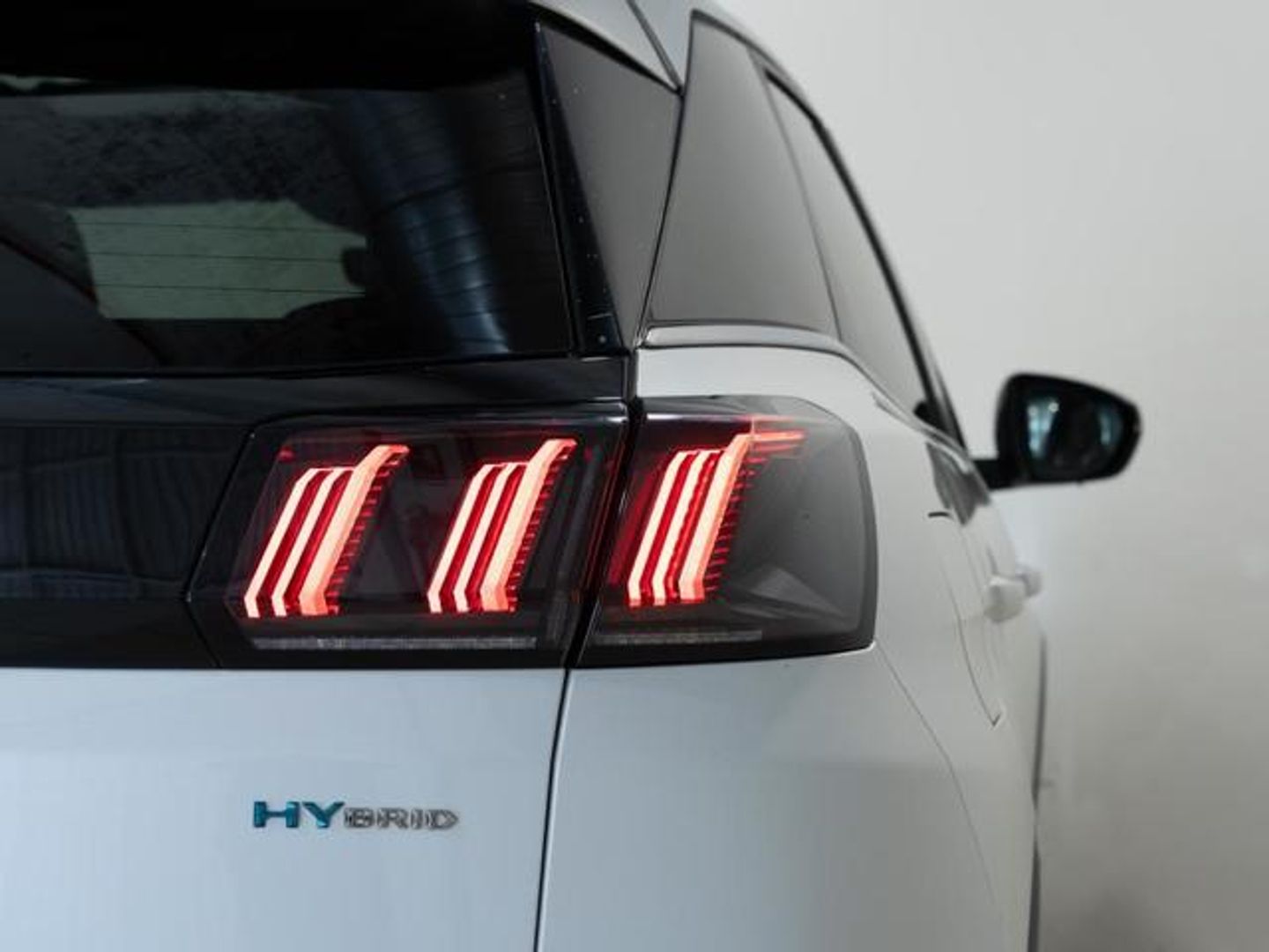 Peugeot 3008 Hybrid 225 GT e-EAT8 165 kW (225 CV)