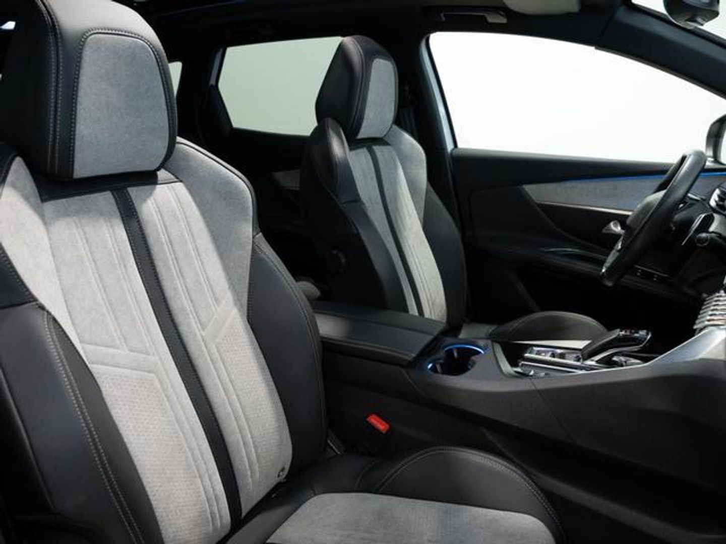 Peugeot 3008 Hybrid 225 GT e-EAT8 165 kW (225 CV)
