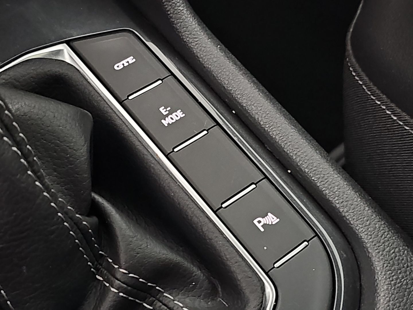 Volkswagen Tiguan R-Line 1.4 TSI eHybrid 180 kW (245 CV) DSG Blanco All Terrain / Pick-up
