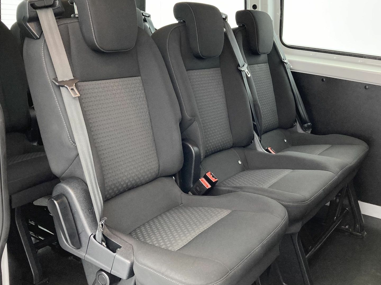 Ford Transit Custom Kombi 2.0 TDCI MHEV 320 L2 Trend 125 kW (170 CV)