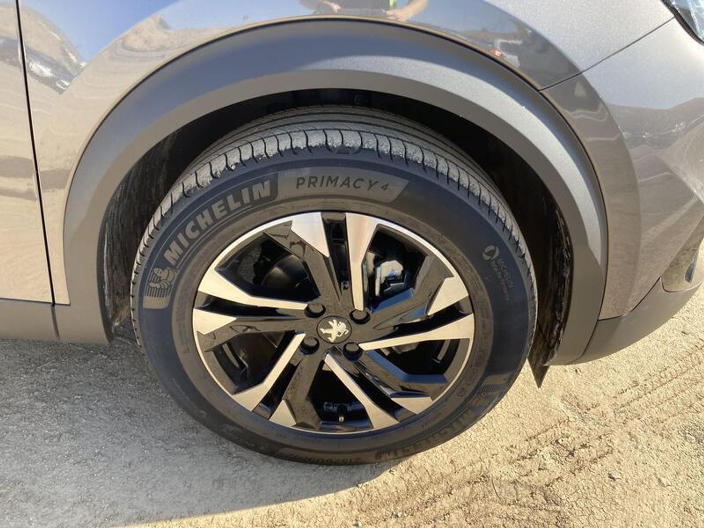 Peugeot 2008 PureTech 130 S&S Allure Pack EAT8 96 kW (130 CV)