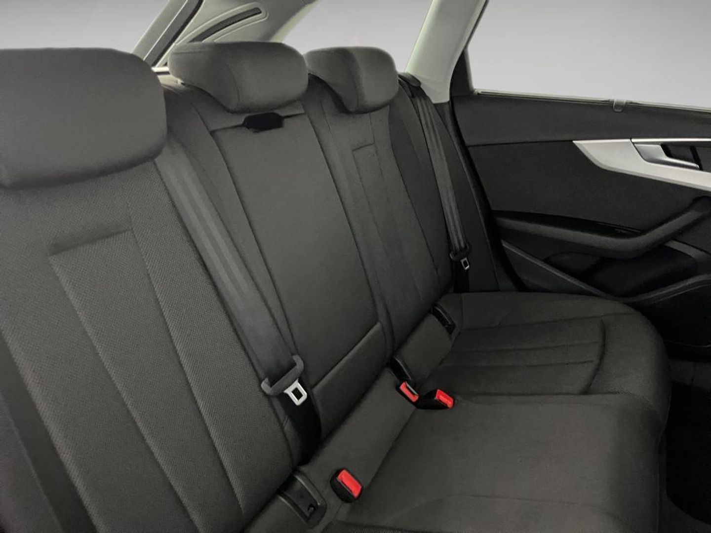 Audi A4 Avant Black line 35 TFSI 110 kW (150 CV) S tronic