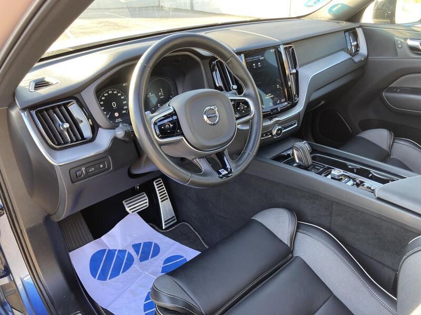 Volvo XC60 T8 R-Design AWD Auto 287 kW (390 CV)