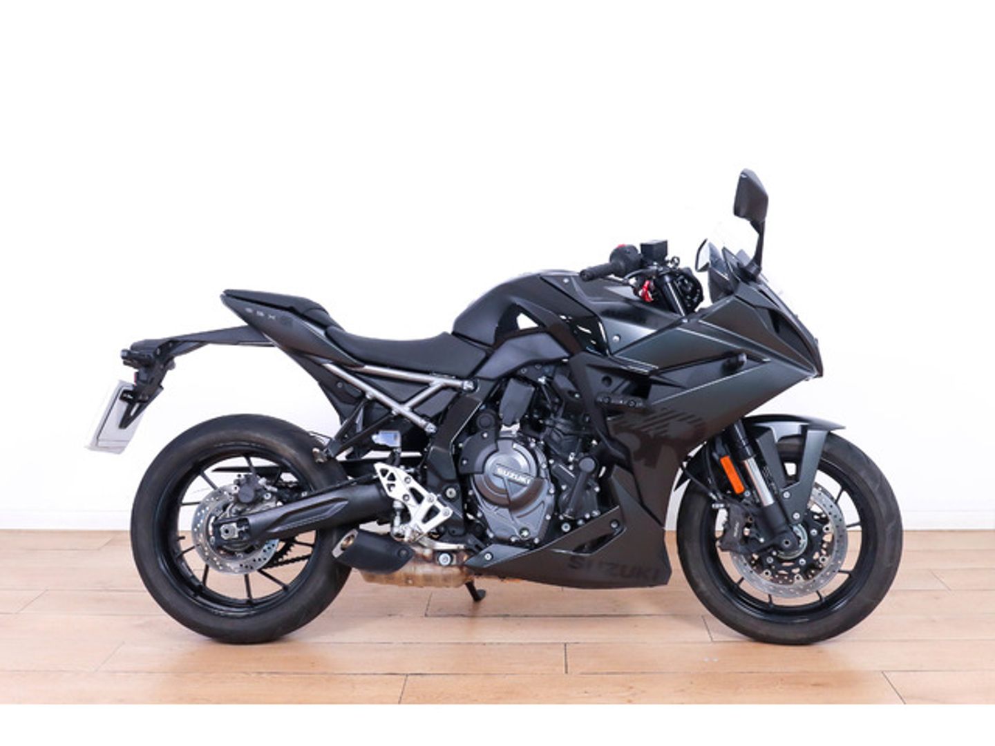 Suzuki GSX-8R Negro Motorcycle