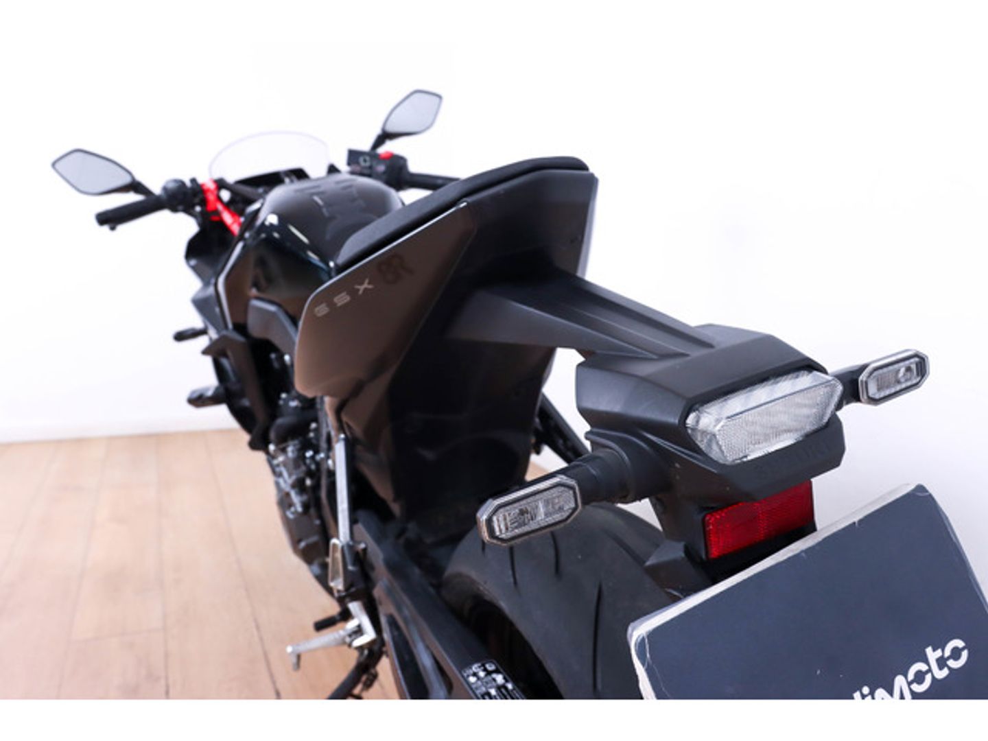 Suzuki GSX-8R