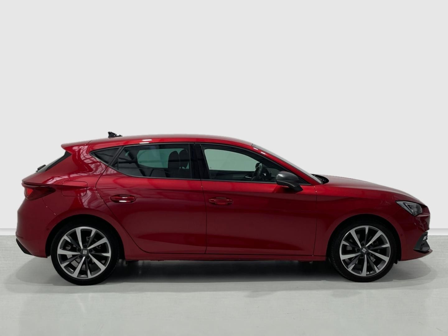 SEAT León 1.5 eTSI S&S FR Launch Pack L DSG 110 kW (150 CV)