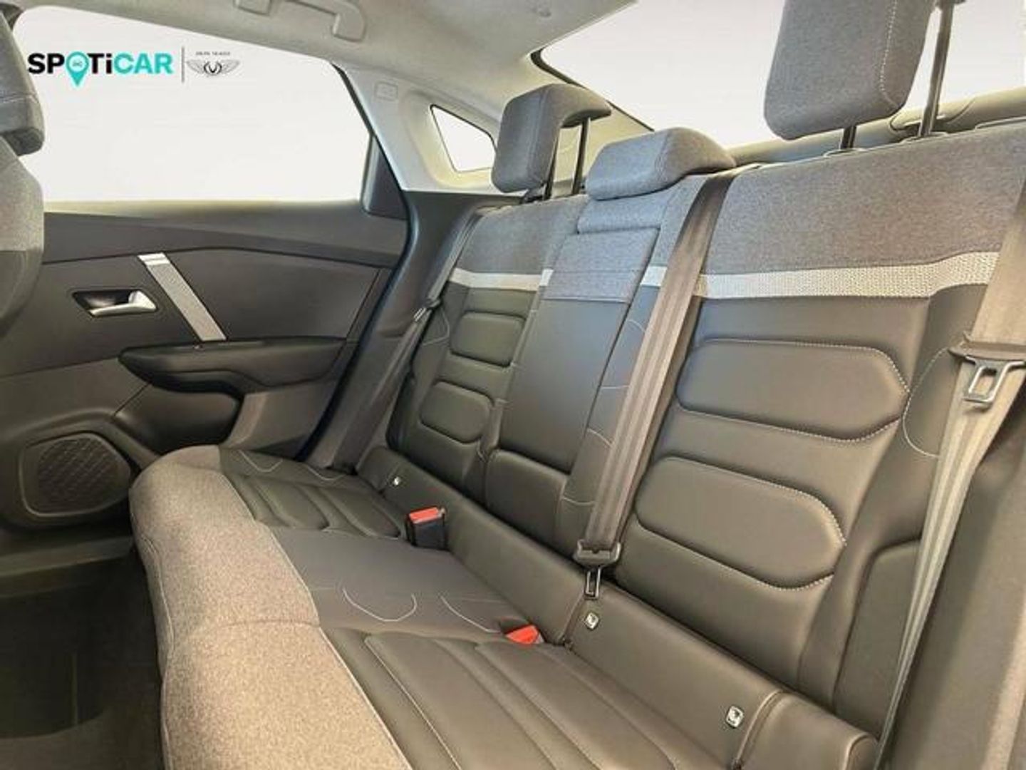 Citroen C4 X 1.2 PureTech 130 S&S Shine EAT8 96 kW (131 CV)