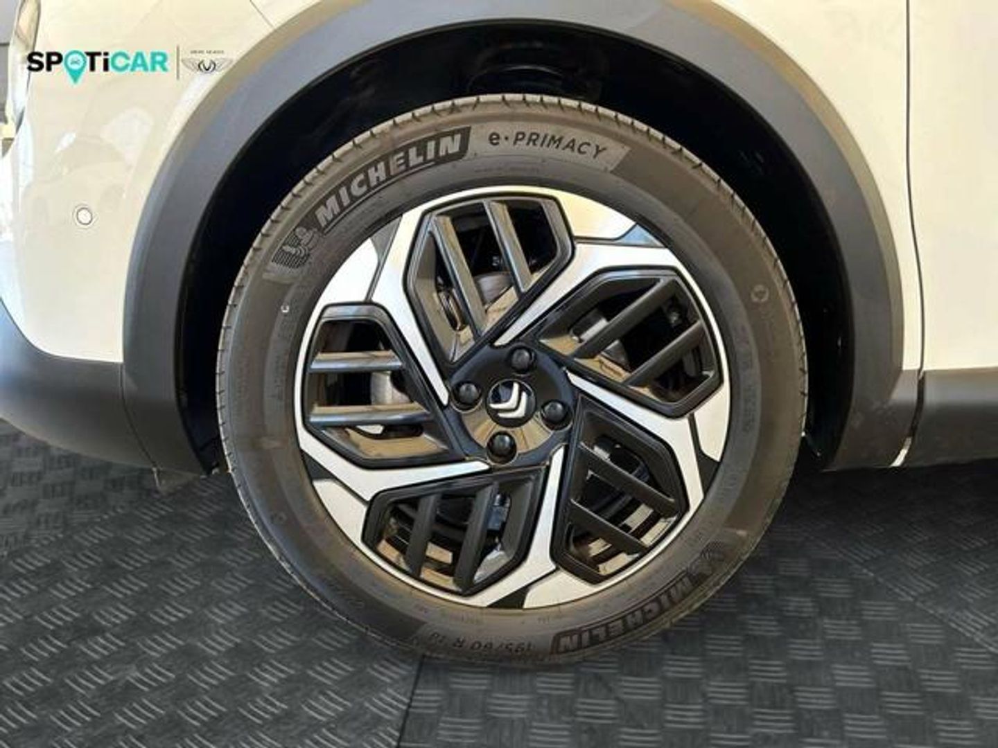 Citroen C4 X 1.2 PureTech 130 S&S Shine EAT8 96 kW (131 CV)