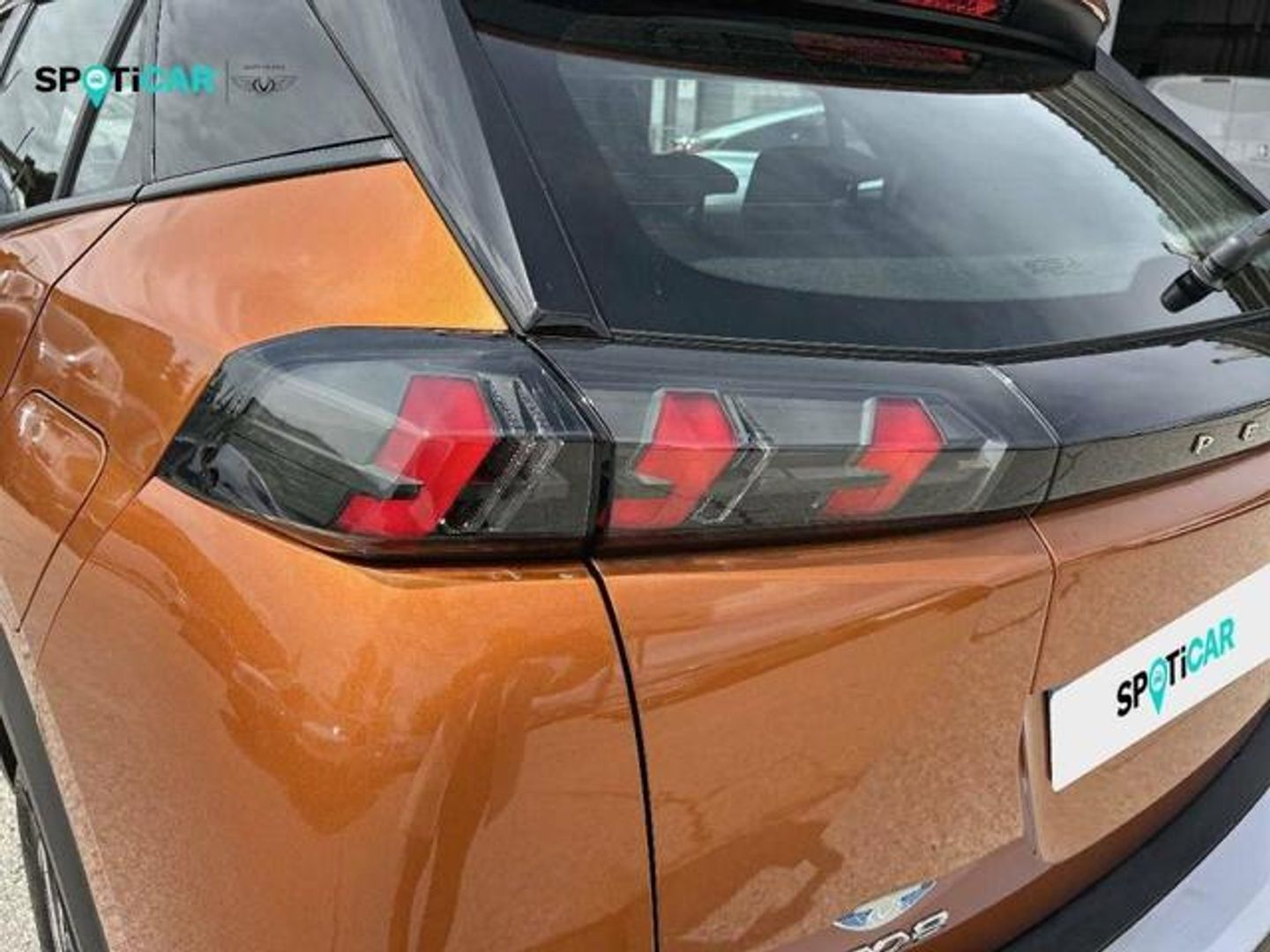 Peugeot 2008 Puretech 100 S&S Active 75 kW (100 CV)
