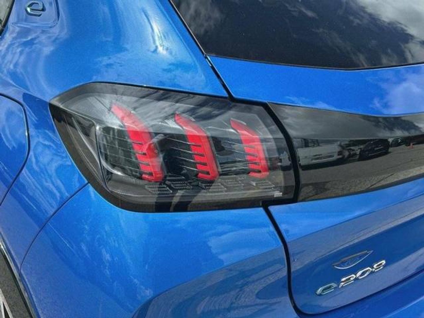 Peugeot e-208 Eléctrico GT 100 kW (136 CV)
