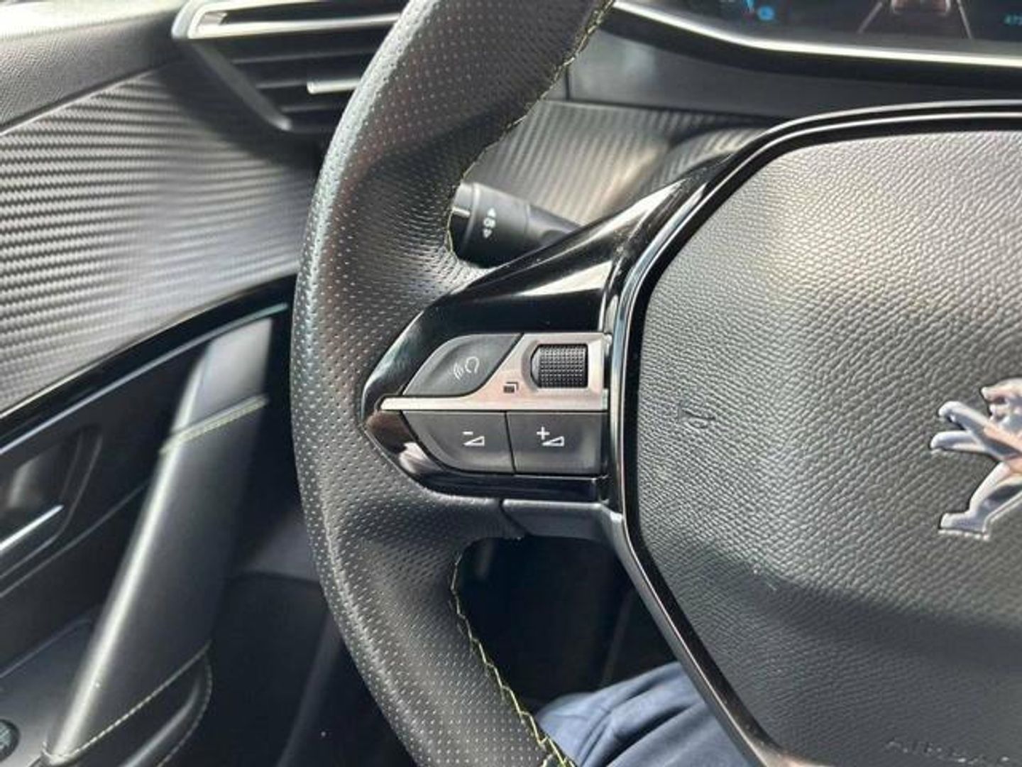 Peugeot e-208 Eléctrico GT 100 kW (136 CV)