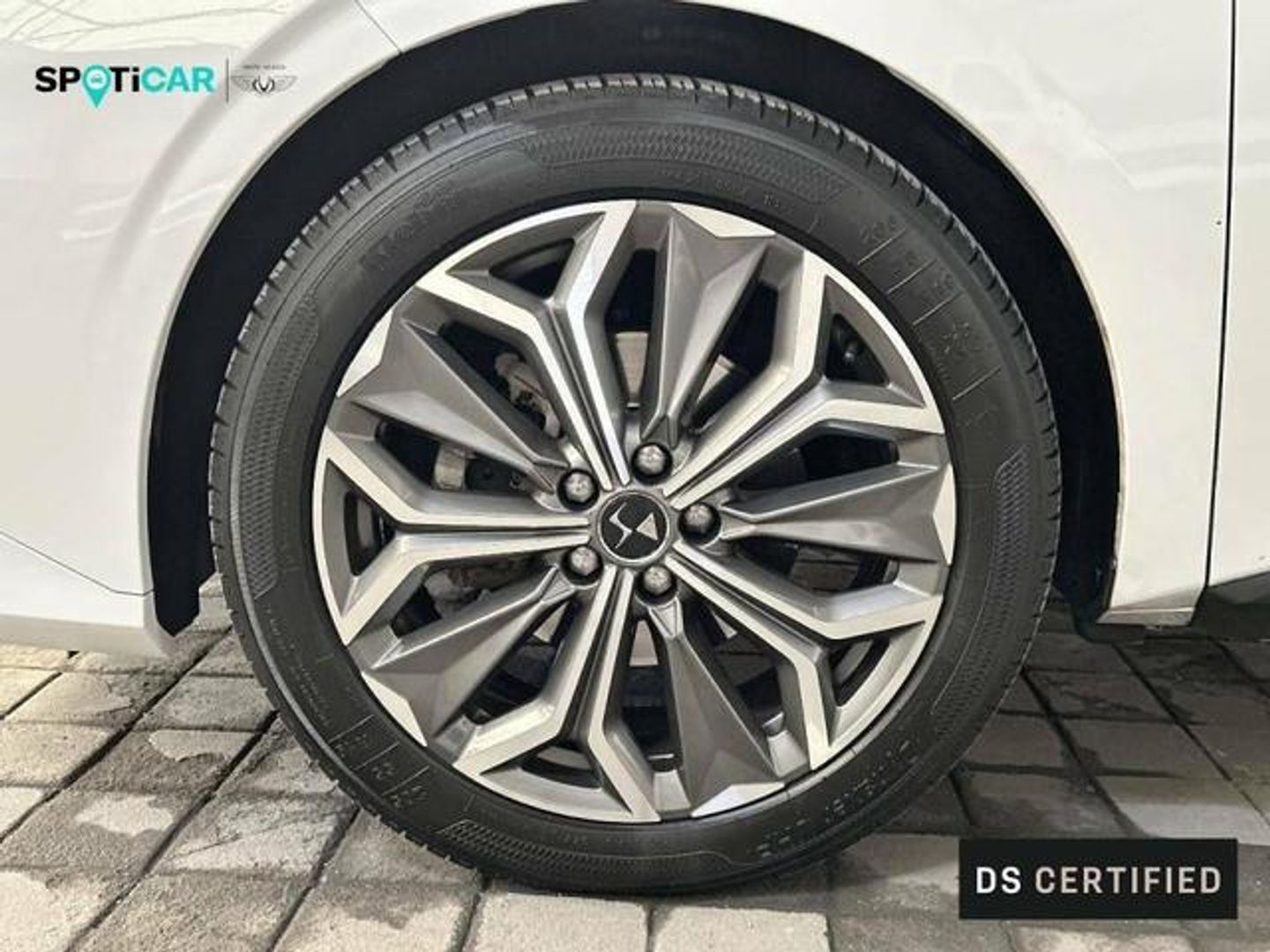 DS DS4 PureTech 130 Trocadero Auto 96 kW (130 CV)