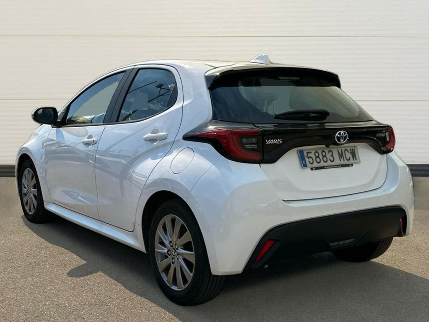 Toyota Yaris 120H Active Tech 85 kW (116 CV)