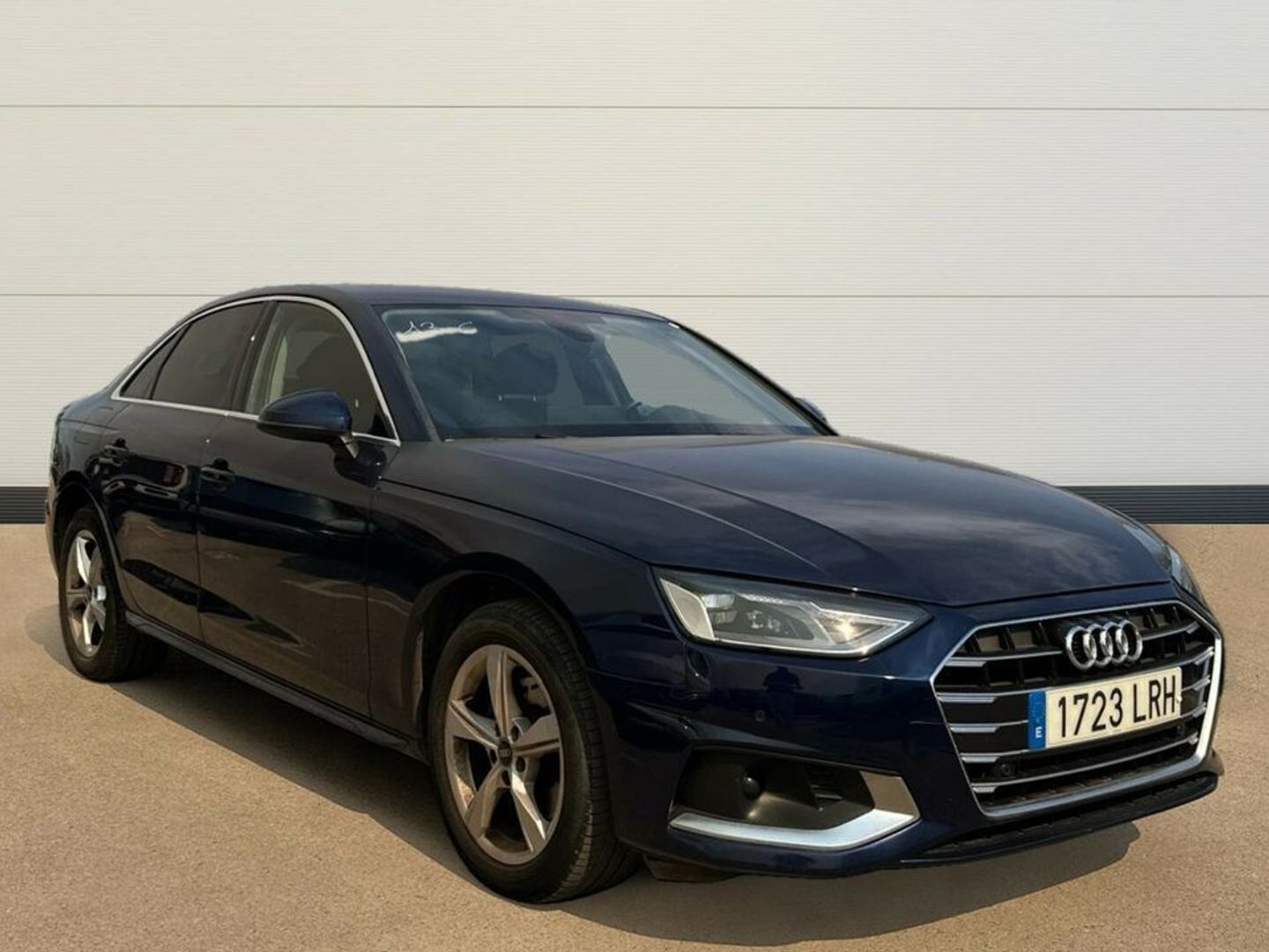 Audi A4 Advanced 30 TDI 100 kW (136 CV) S tronic Azul Sedan
