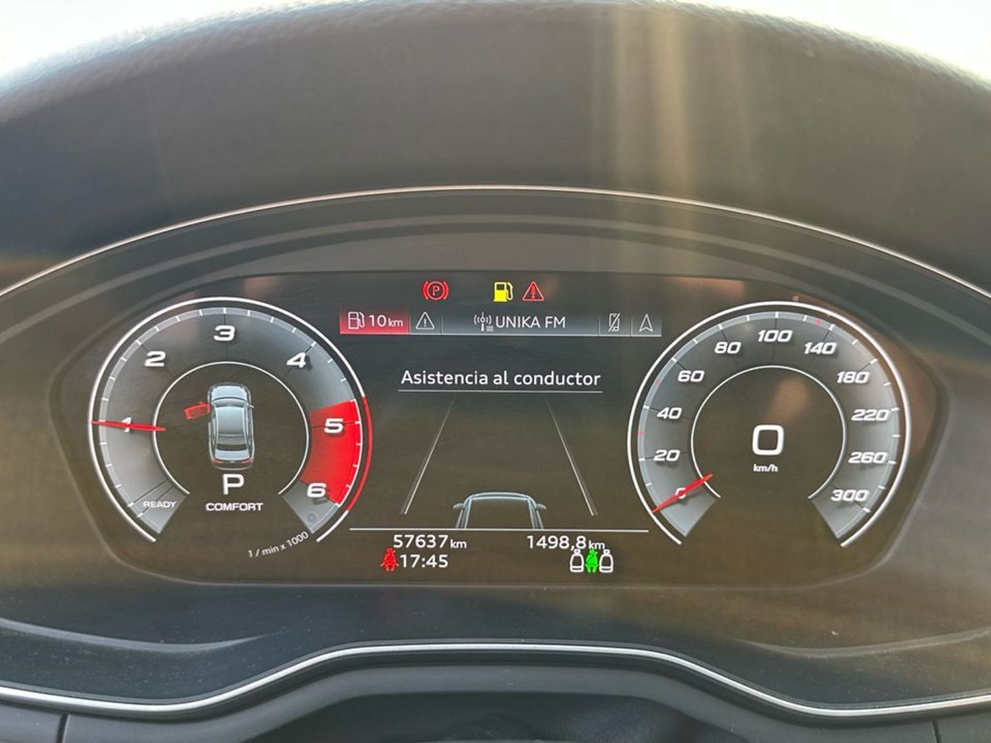 Audi A4 Advanced 30 TDI 100 kW (136 CV) S tronic