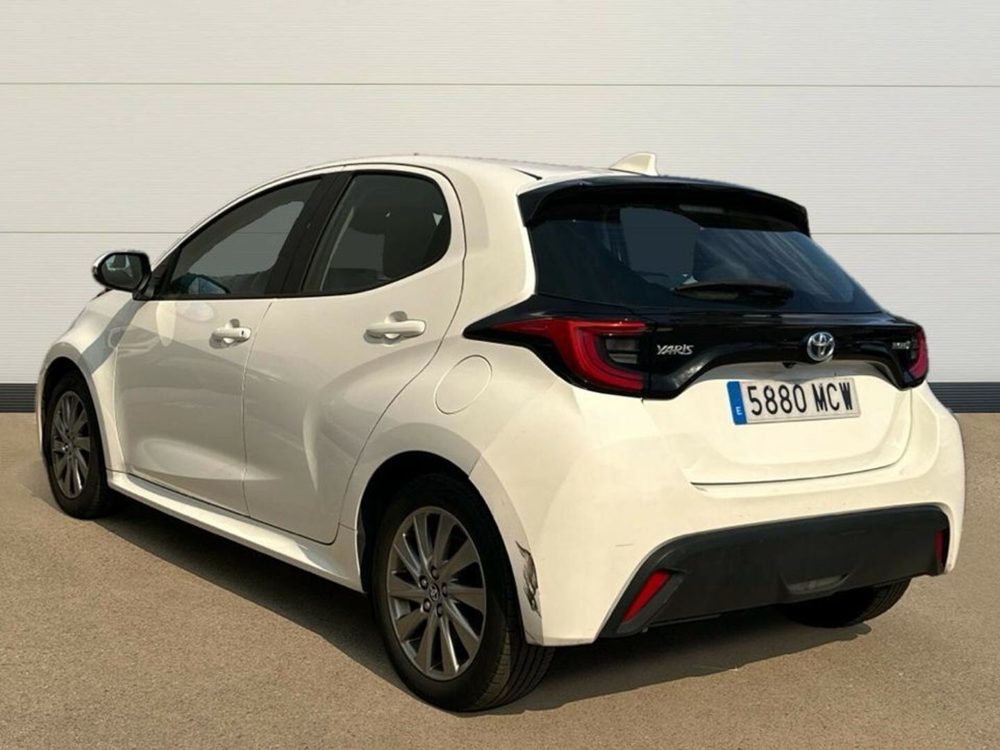 Toyota Yaris 120H Active Tech 85 kW (116 CV)