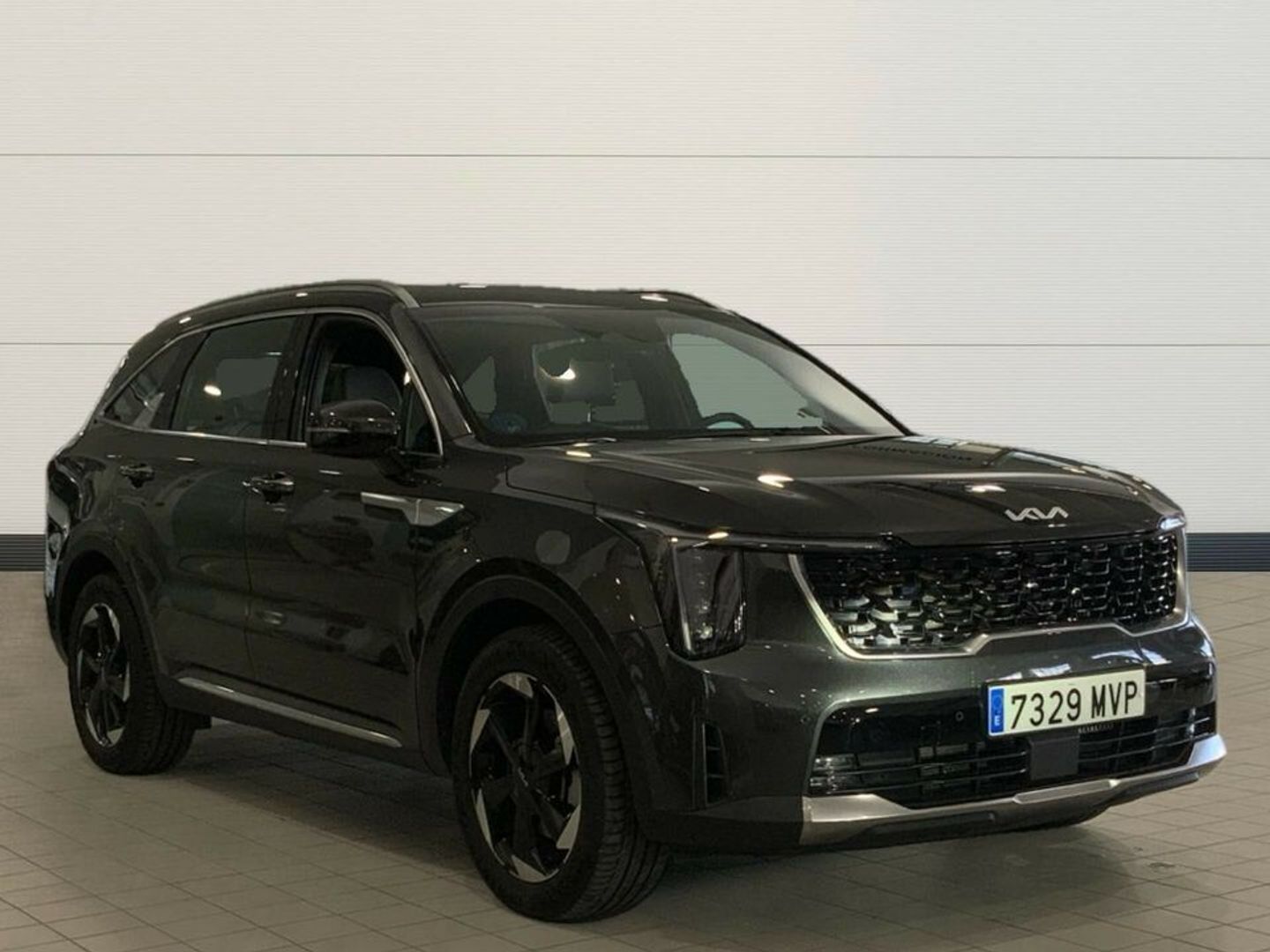 Kia Sorento 1.6 T-GDi PHEV Drive 4x4 7 Plazas 185 kW (252 CV) Gris Plata All Terrain / Pick-up