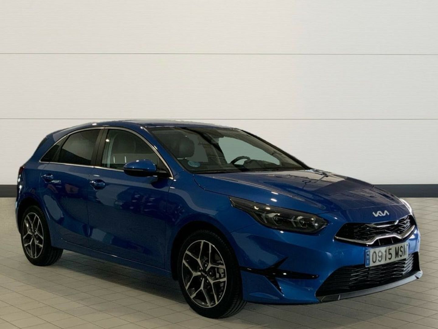 Kia Ceed 1.5 MHEV Tech DCT 103 kW (140 CV) Azul Compact