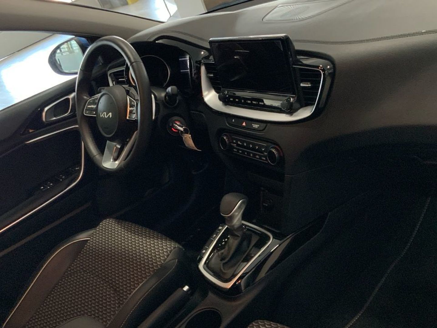 Kia Ceed 1.5 MHEV Tech DCT 103 kW (140 CV)
