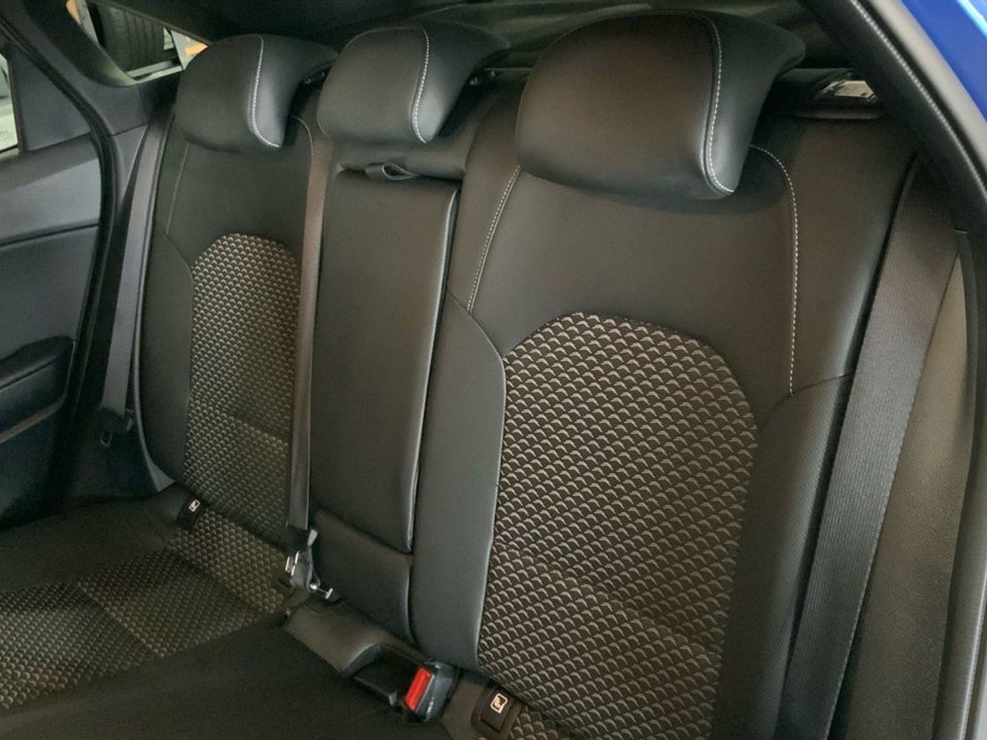 Kia Ceed 1.5 MHEV Tech DCT 103 kW (140 CV)