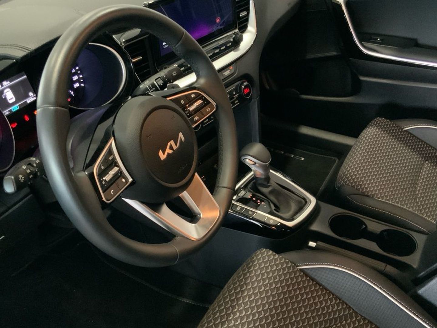 Kia Ceed 1.5 MHEV Tech DCT 103 kW (140 CV)