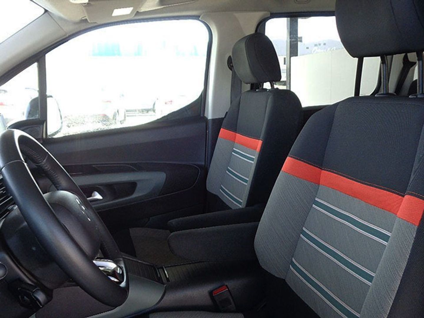 Citroen Berlingo BlueHDi 130 S&S Talla XL Shine 96 kW (130 CV)