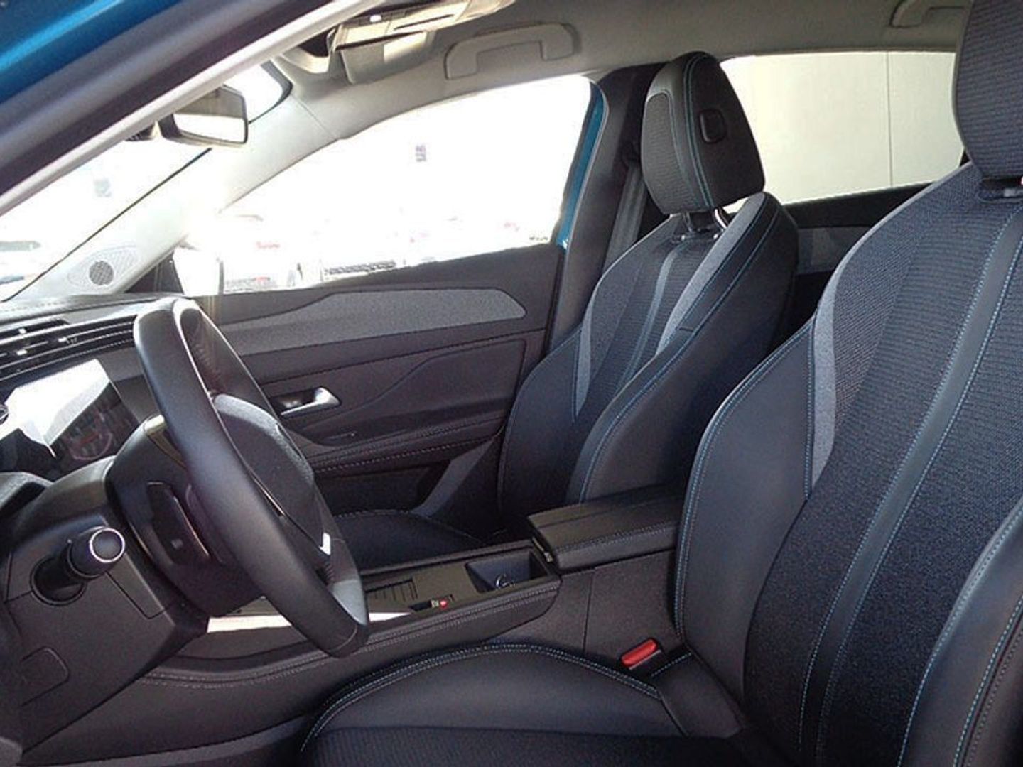 Peugeot 308 BlueHDi 130 S&S Allure EAT8 96 kW (130 CV)