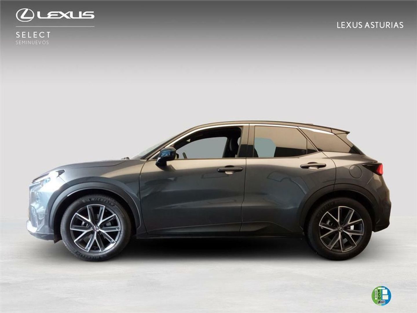 Lexus LBX 1.5 HEV Emotion+ 100 kW (136 CV)