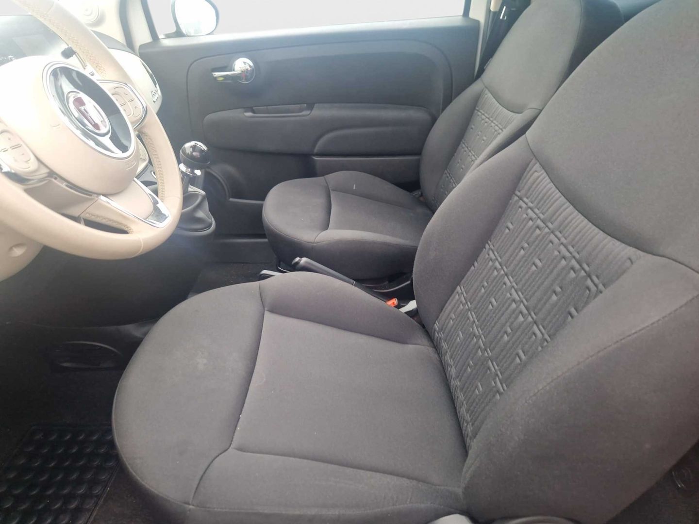 Fiat 500 1.0 Hybrid Dolcevita 51 kW (70 CV)