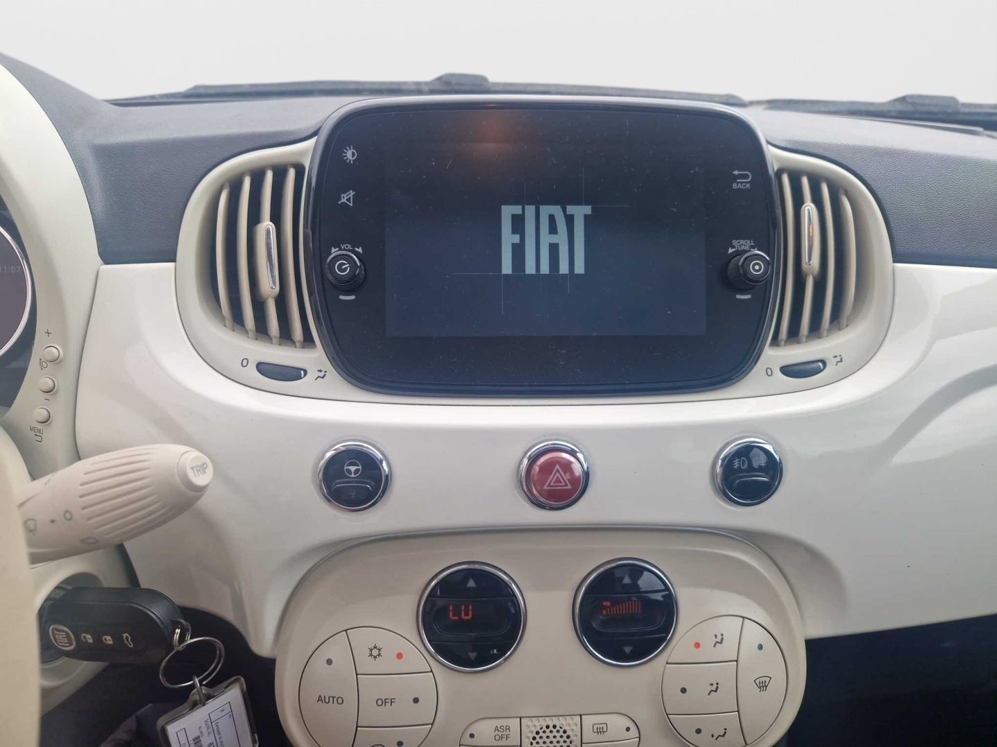 Fiat 500 1.0 Hybrid Dolcevita 51 kW (70 CV)