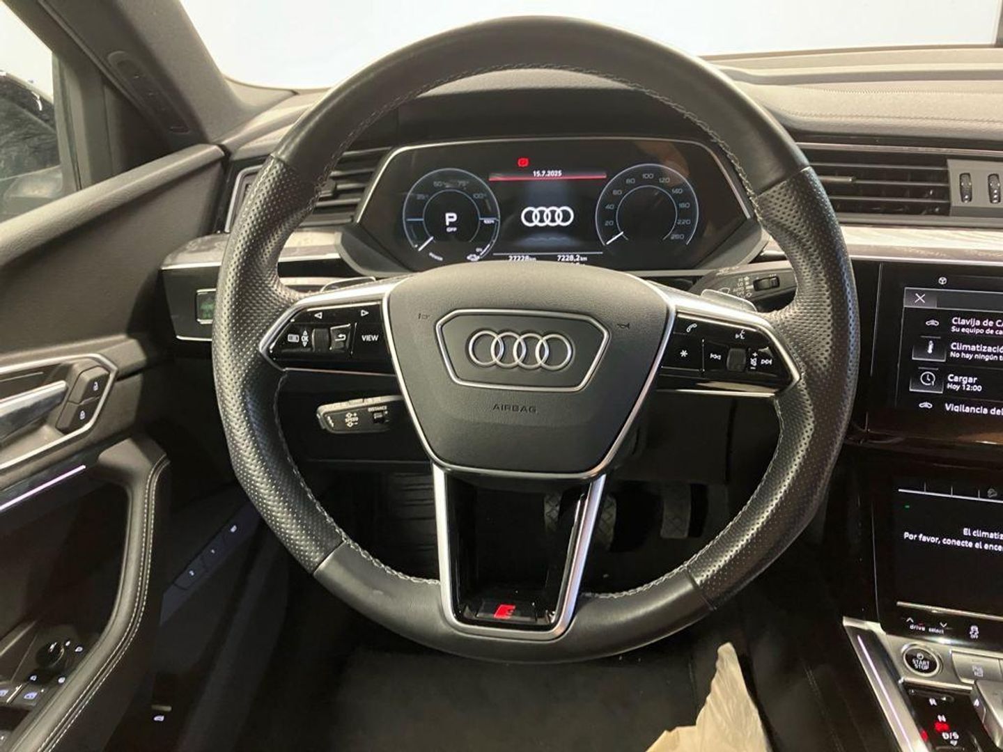 Audi e-tron Sportback S line 55 quattro 300 kW (408 CV)