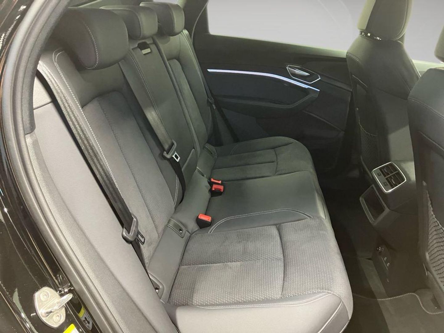 Audi e-tron Sportback S line 55 quattro 300 kW (408 CV)