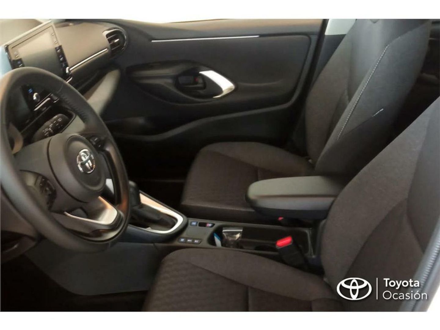 Toyota Yaris 120H Active Tech 85 kW (116 CV)