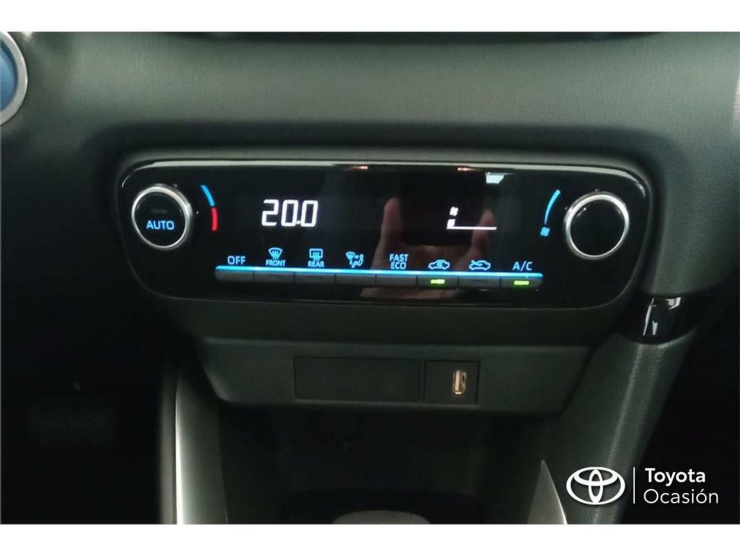 Toyota Yaris 120H Active Tech 85 kW (116 CV)