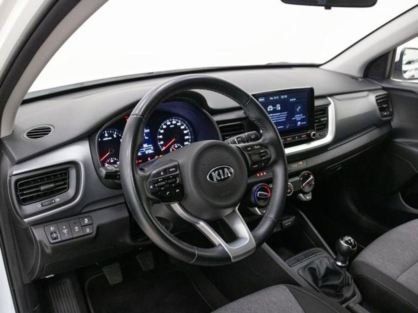 Kia Stonic 1.0 T-GDi MHEV iMT Concept 74 kW (100 CV)