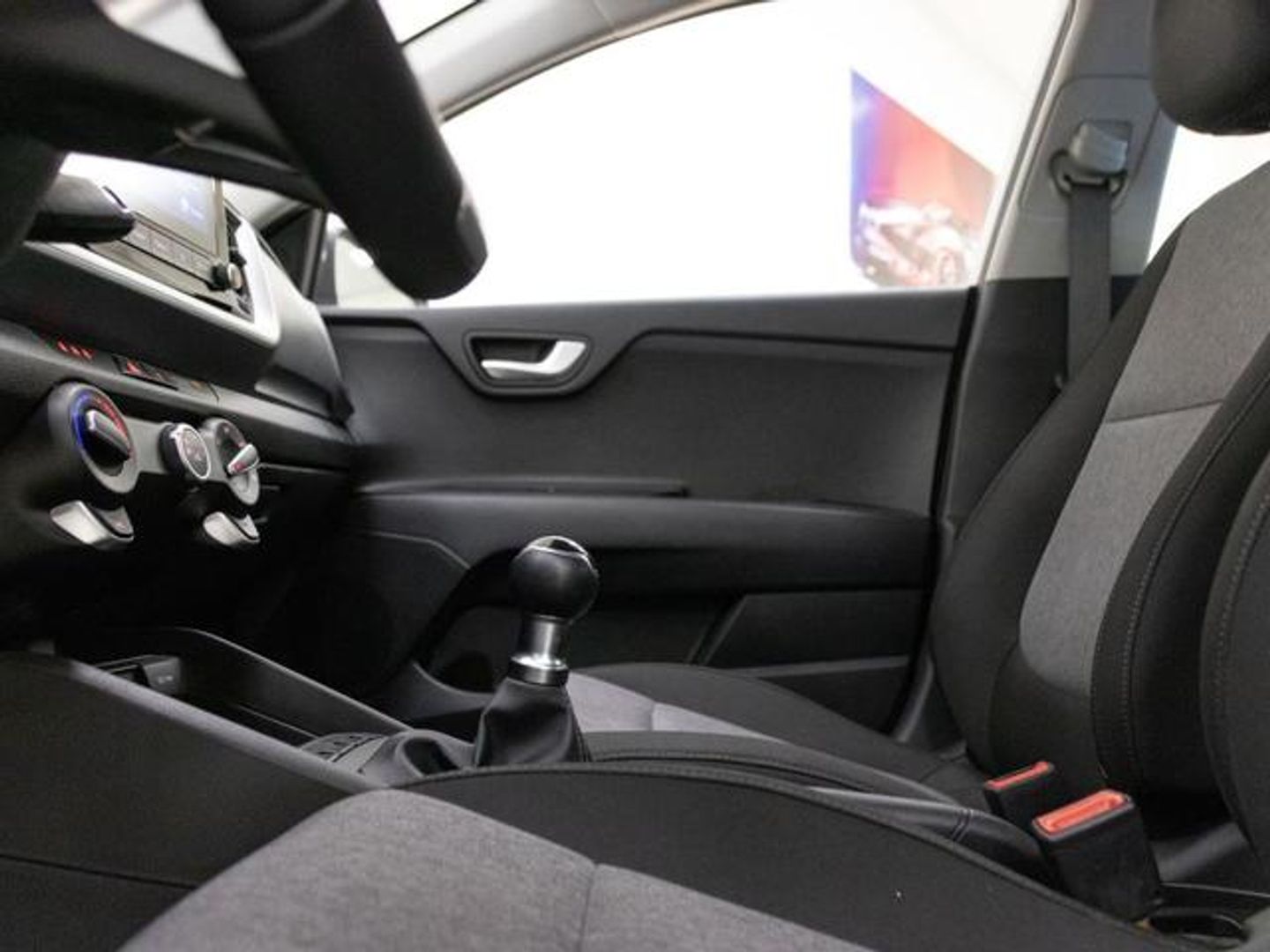 Kia Stonic 1.0 T-GDi MHEV iMT Concept 74 kW (100 CV)