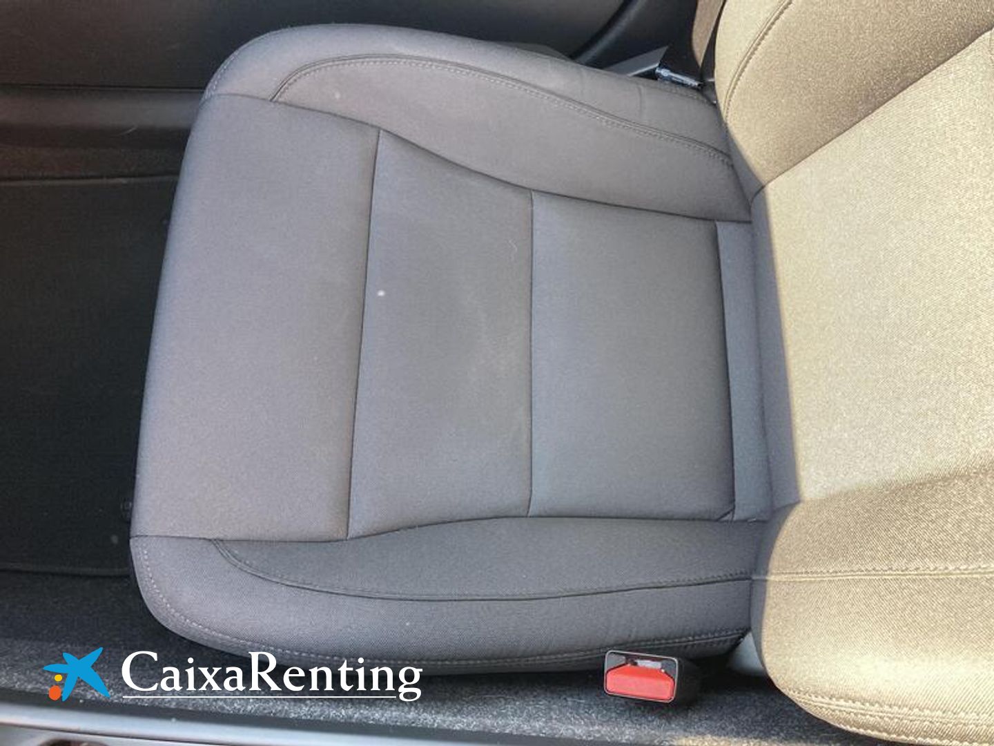 Volvo XC40 T2 Momentum Pro Auto 95 kW (129 CV)