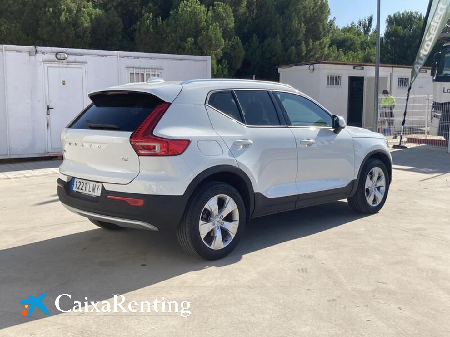 Volvo XC40 T2 Momentum Pro Auto 95 kW (129 CV)