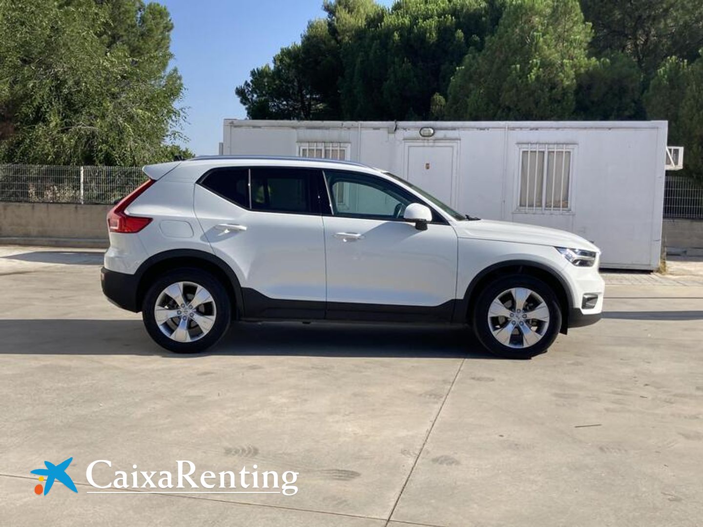 Volvo XC40 T2 Momentum Pro Auto 95 kW (129 CV)