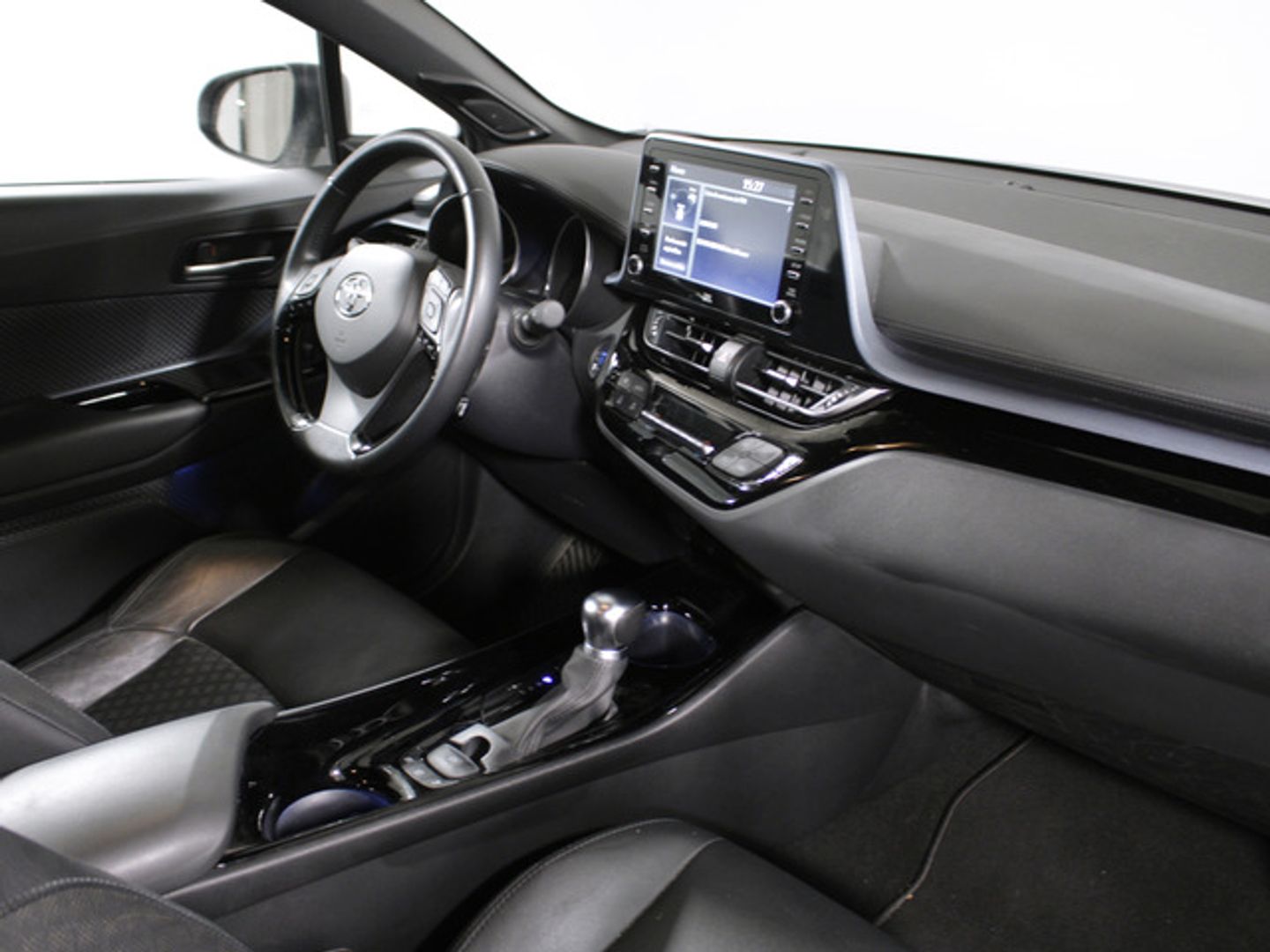 Toyota C-HR 180H Advance 135 kW (184 CV)