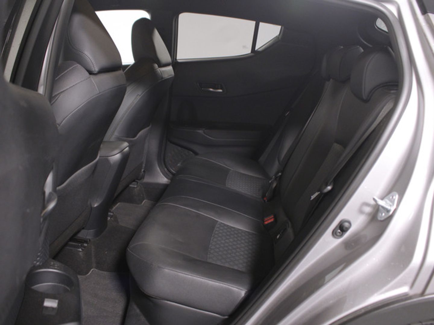 Toyota C-HR 180H Advance 135 kW (184 CV)