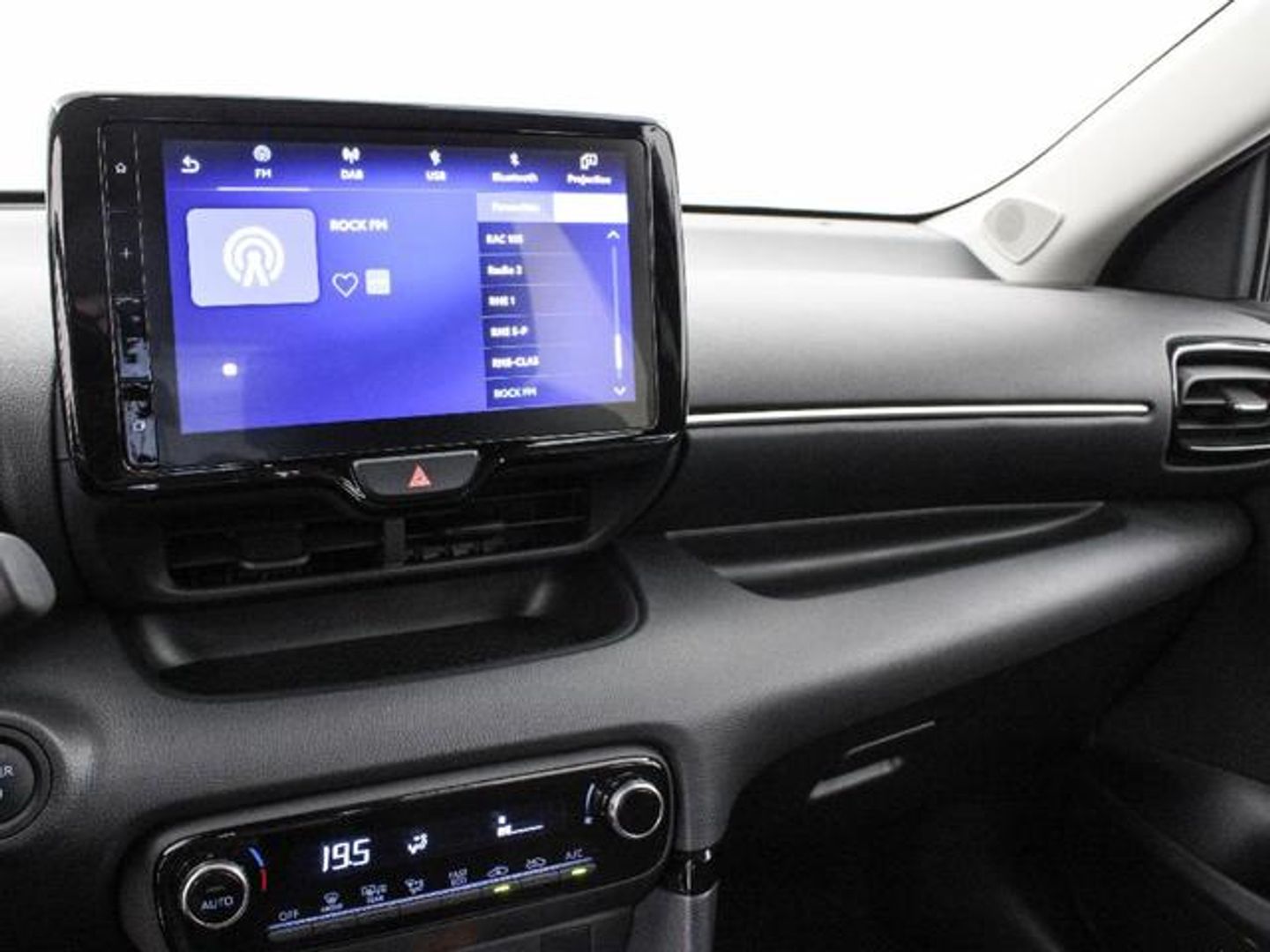 Toyota Yaris 120H Active Plus 85 kW (116 CV)