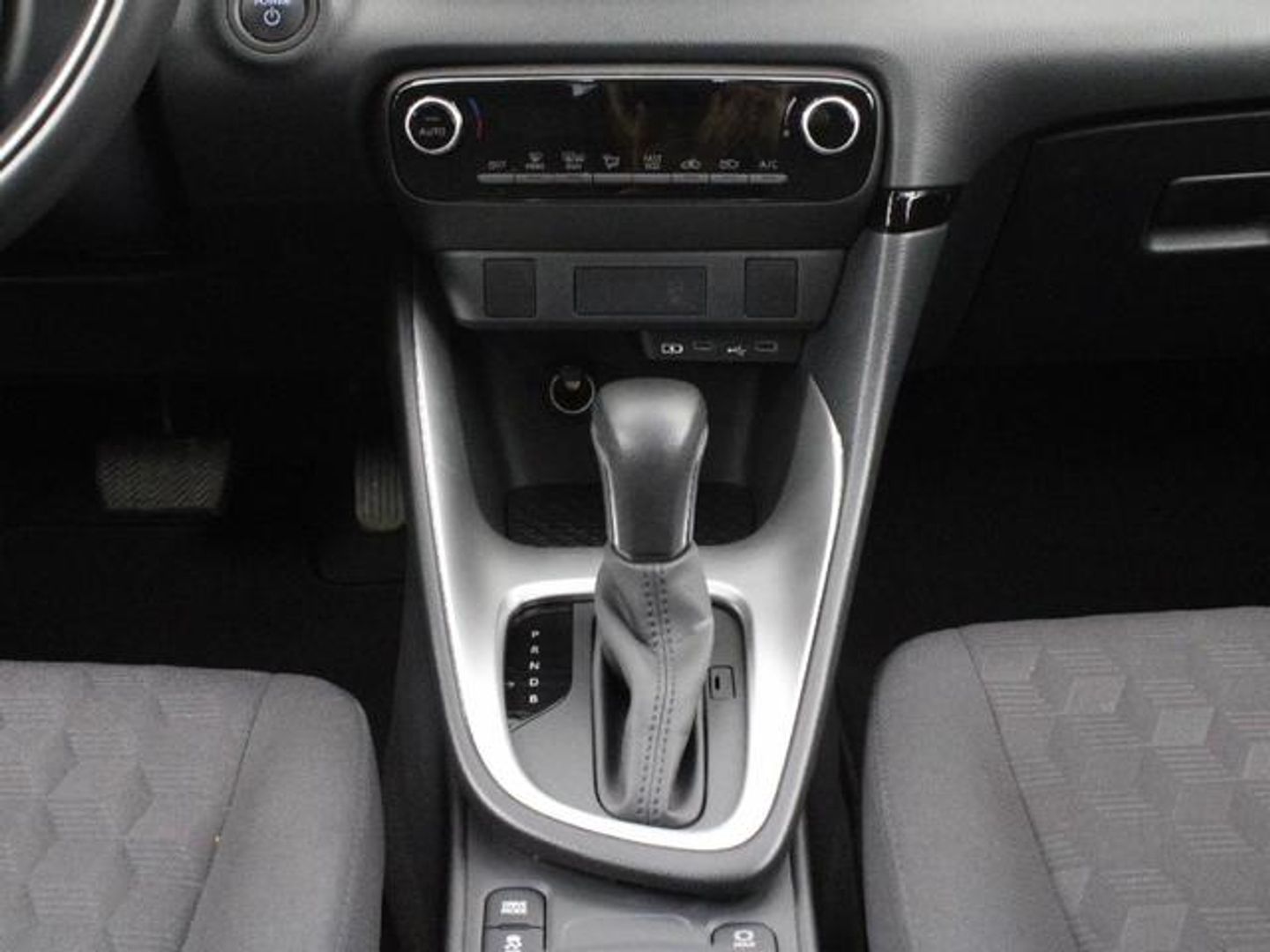 Toyota Yaris 120H Active Plus 85 kW (116 CV)