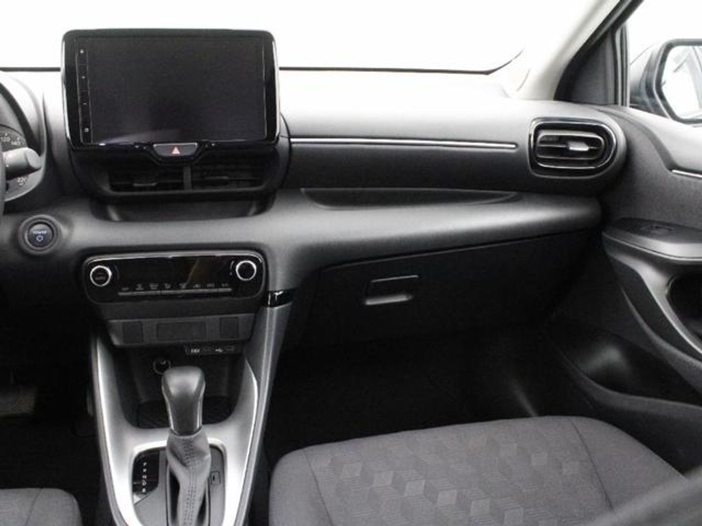 Toyota Yaris 120H Active Plus 85 kW (116 CV)
