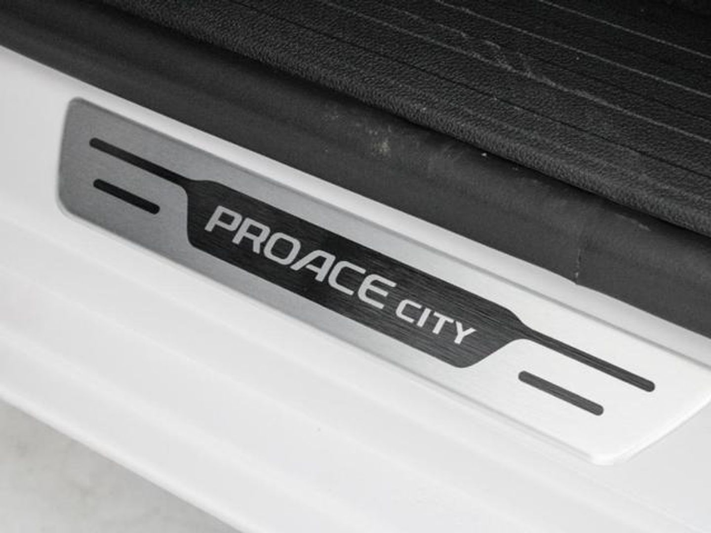 Toyota Proace City EV GX L1 50kWh 100 kW (136 CV)