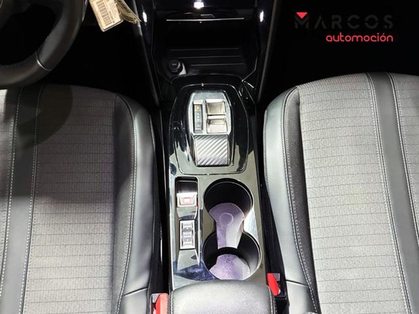 Peugeot 2008 PureTech 130 S&S Allure EAT8 96 kW (130 CV)