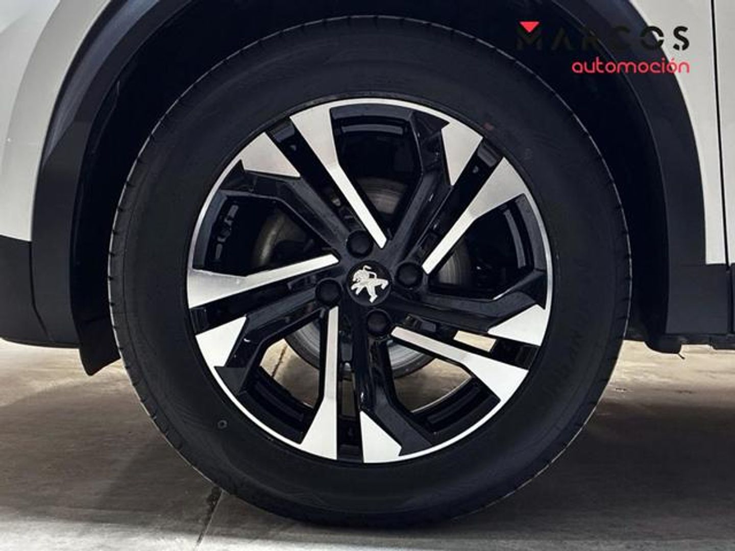 Peugeot 2008 PureTech 130 S&S Allure EAT8 96 kW (130 CV)