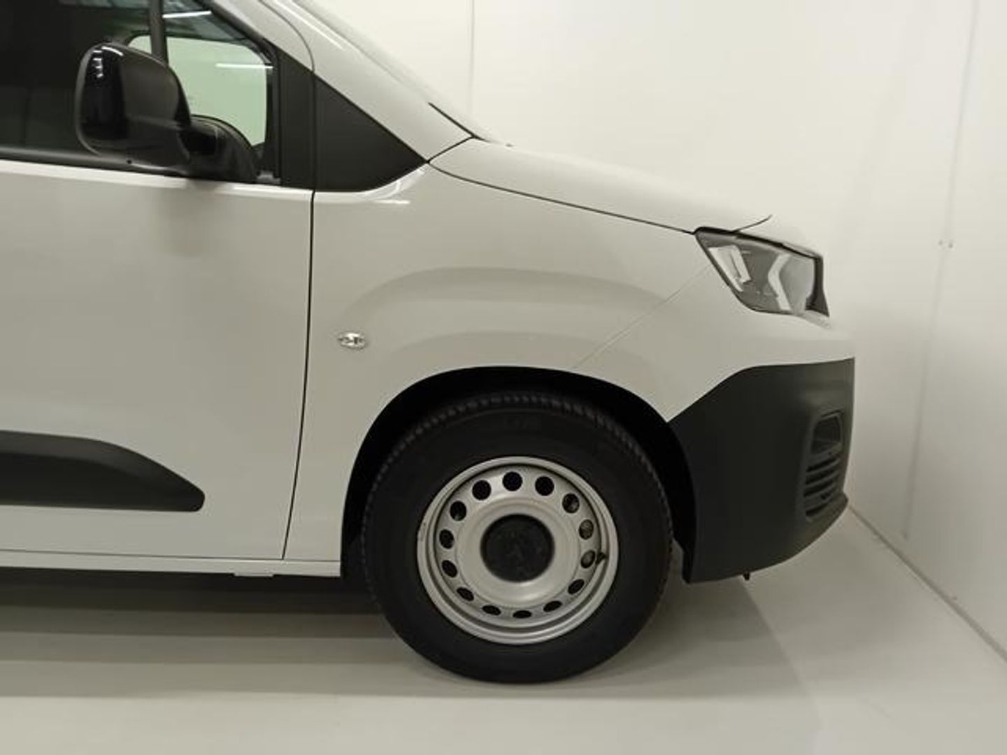 Peugeot e-Partner Long 800kg 100 kW (136 CV)