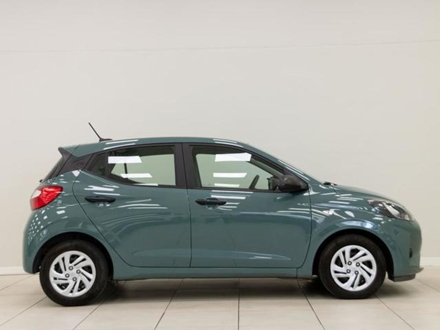 Hyundai i10 1.0 Essence 49 kW (67 CV)